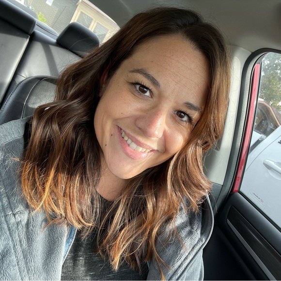 Meet your Posher, Charissa - Picture 1 of 1